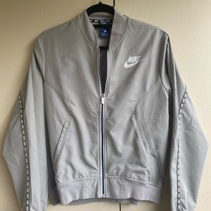 Nike Wind Breaker
